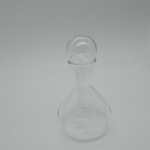 Clear Glass Decanter with Stopper